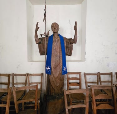 Statue of St David in St David's Church, Llanwrtyd Wells