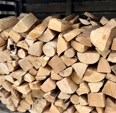 Stacked premium hardwood logs kiln dried