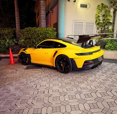 Porsche 911 GT3 RS left rear 3/4th view