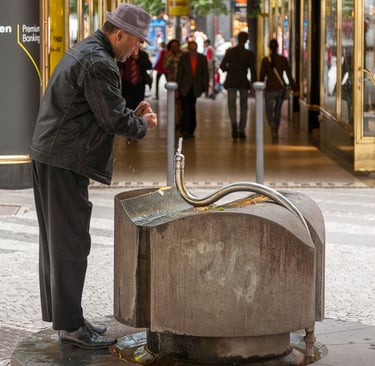 Reinhard Mokros: Adria-Palast in Prag