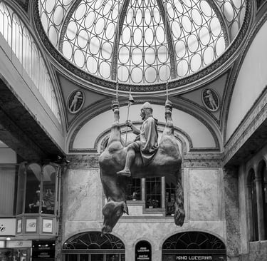 Reinhard Mokros: Lucerna-Passage in Prag