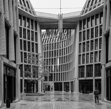 Reinhard Mokros: Berlin, Friedrichstraßenpassage 2023