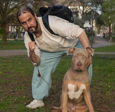Reinhard Mokros: Mann mit Hund