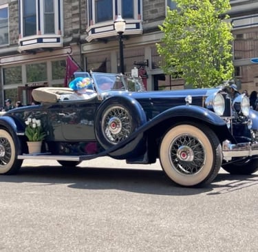 Stunning Packard in the Tulip Time Parade
