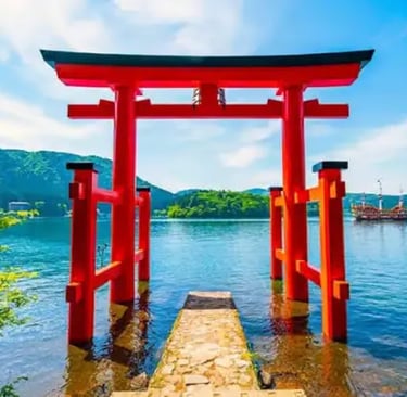 Lake Ashi torii gate, Hakone day trip from Tokyo