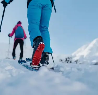 Ski rental equipment for beginner ski tour in Innsbruck.
