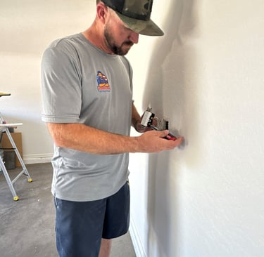 At Hand Heroes Fixing Electrical Outlet in Sun City, AZ