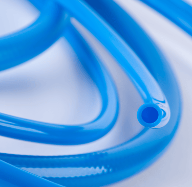a blue hosel hose with a blue hose