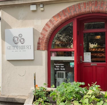 inngang til vår hovedkafe på Tøyen GLH glutenfrihuset