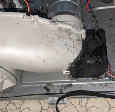 Dryer vent housing