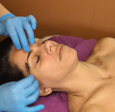 brow tinting and grooming