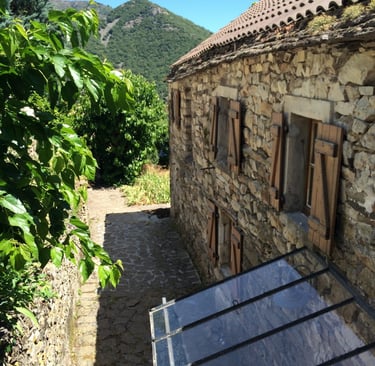 Maison géo en Ardèche, le gîte 8 personnes