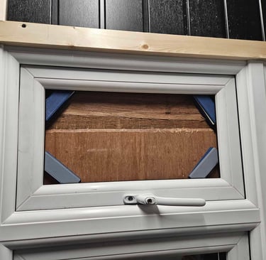 emergency locksmith Exeter double glazing replacement