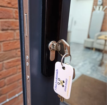 Lock change by mobile locksmith
