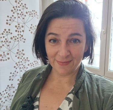 “Praticien en hypnose – séance d’hypnose et thérapies brèves”