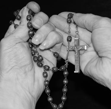 Rezando o Santo Rosario
