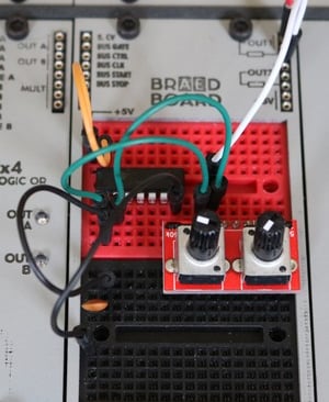 AE Modular BRAEDBORD CD40106 Oscillator 1