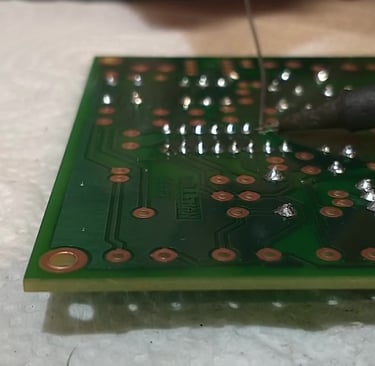 Digital echo chamber kit. Soldering 1