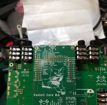Ksoloti Gills: Fitting core before soldering 1