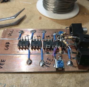 Deadbug VCO building 1