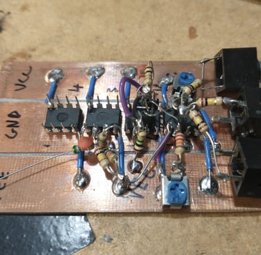 Deadbug VCO building 2