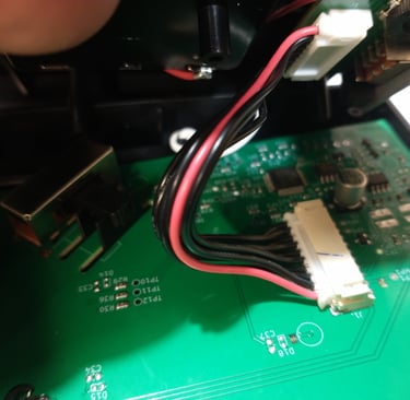Stylophone Beat sync mod removing case 2