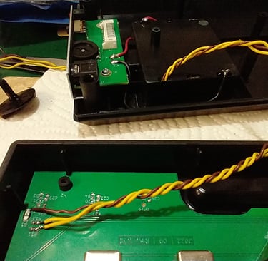 Stylophone Beat sync mod cable routing 1
