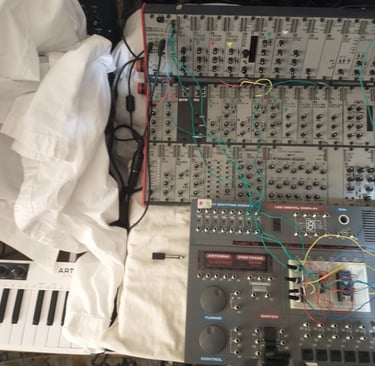 Behringer Grind Clone Sort of ? Cheap home made synth 3