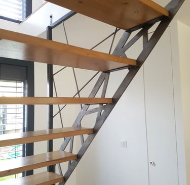escalier limon metal graphique marches bois toulouse