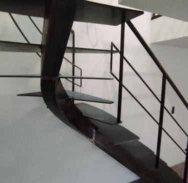 escalier débillardé métal