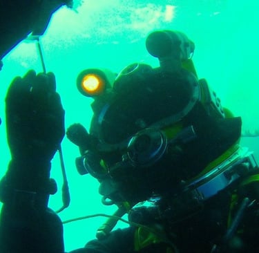underwater-inspection-by-commercial-diver- in-Palm-Beach waters