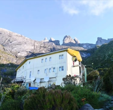 borneo mount kinabalu panalaban base camp