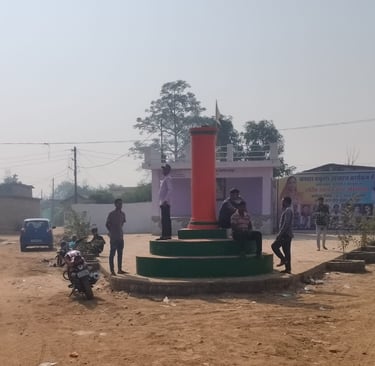 5 person around atal chowk