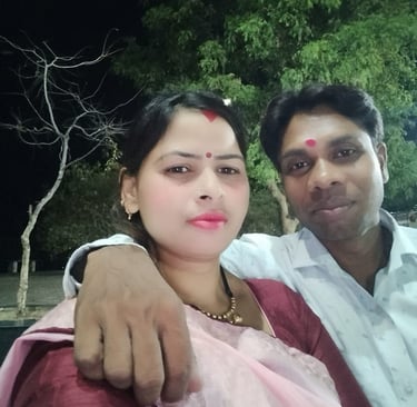 image of couple 21/5/25