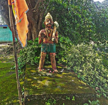 statue