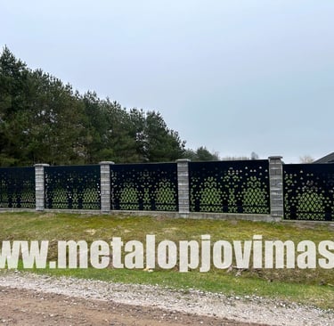 Metalinės tvoros segmentai