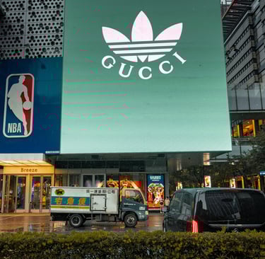 logo gucci avec le logo nba