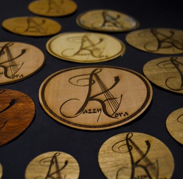 Logos en placage jazzy-kora
