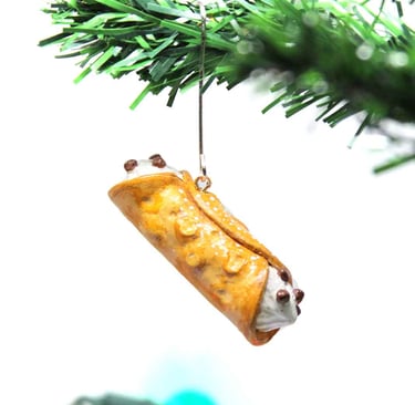 a cannoli christmas tree ornament