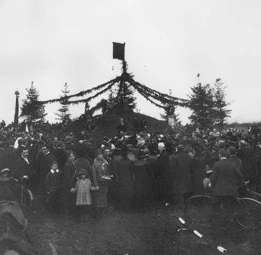 Mausolée de Limoy (1920 ?) aujourd'hui disparu