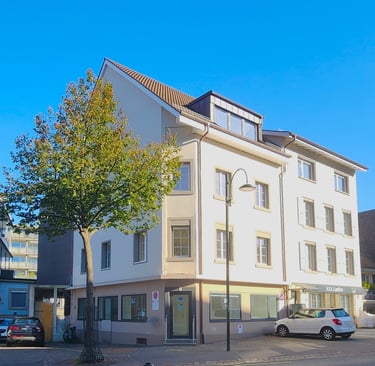 Zentralgelegenes und einzigartiges Mehrfamilienhaus als Renditeobjekt in 4242 Laufen zum Verkauf