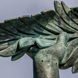 Close up on the Liberty Statue’s hand
