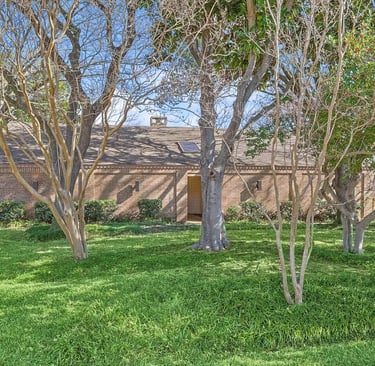 long term customer's front yard after weekly mow