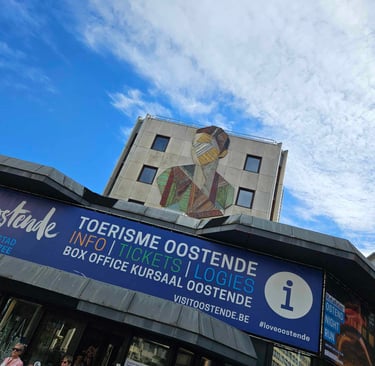 Vue emblématique d'Ostende, une ville côtière belge, célèbre pour ses plages, ses musées, et son riche patrimoine historique