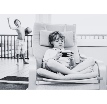 Les Effets du Temps d'Écran sur la Gestion des Émotions chez les Enfants et les Adolescents