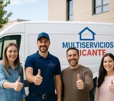 Una furgoneta de multiservicios y dos chicas y dos chicos haciendose una foto con el dedo en OK