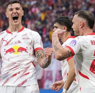 Benjamin Sesko Manchester United Newcastle transfer news Slovenian footballer RB Leipzig striker Fabrizio Romano Premier Leag