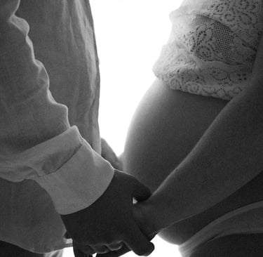 Adelaide maternity photography capturing connection between expecting parents