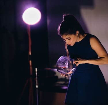 Paulina Orduño en "Intentos para deshacerse del dolor"
