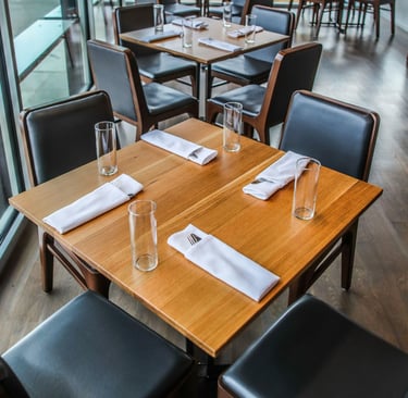an empty dining room because restaurant owner is not sure how to use digital marketing.